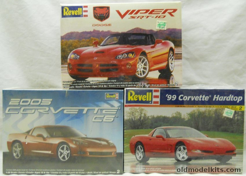 AMT 1/25 Dodge Viper SRT-10 / 2005 Chevrolet Corvette / 1999 Chevrolet Corvette plastic model kit
